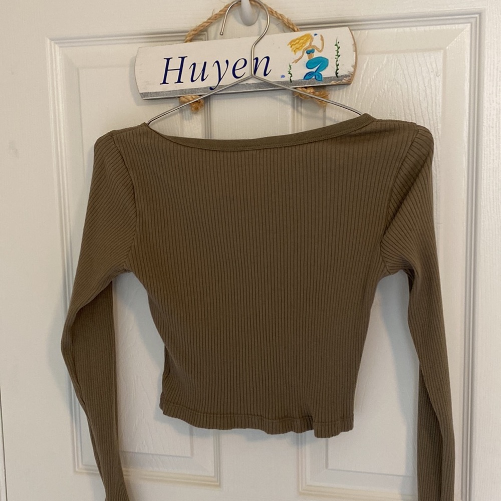 Uniqlo Sweater - Dark Green - Small - Picture 3 of 3